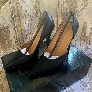 Colin Stuart Black Pumps